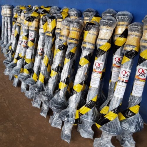 bollard-bandara-ahmad-yani-semarang-1