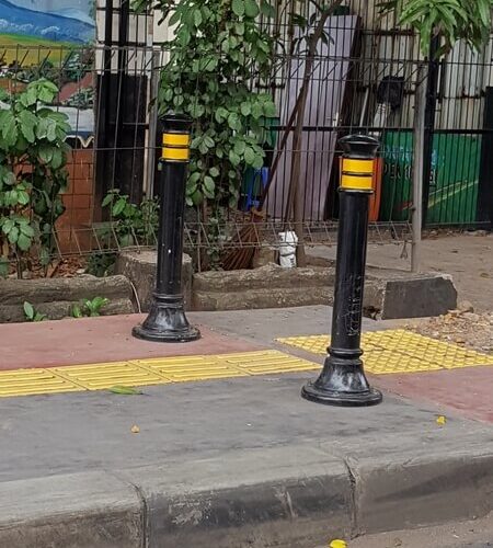bollard-trotoar-sudirman-thamrin-1