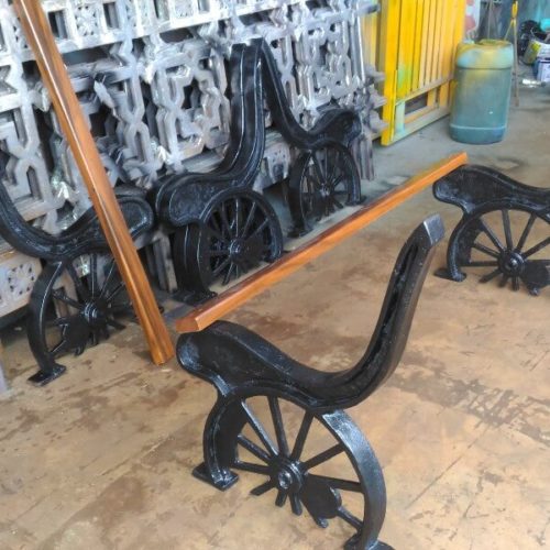 kursi-taman-villa-edensor-hills-bogor-2 kursi-taman-villa-edensor-hills-bogor-2