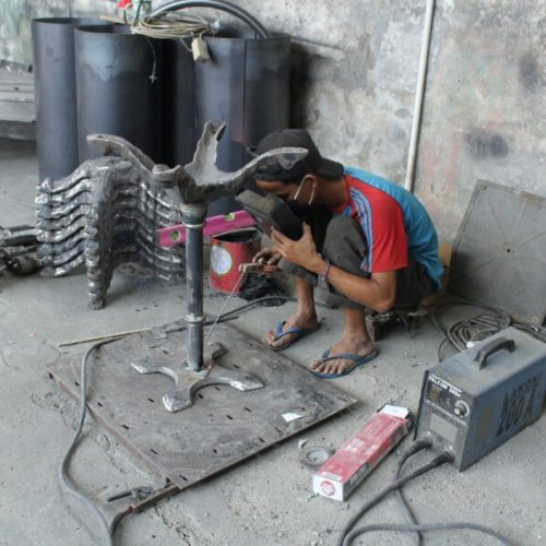 meja-cafe-semarang-10