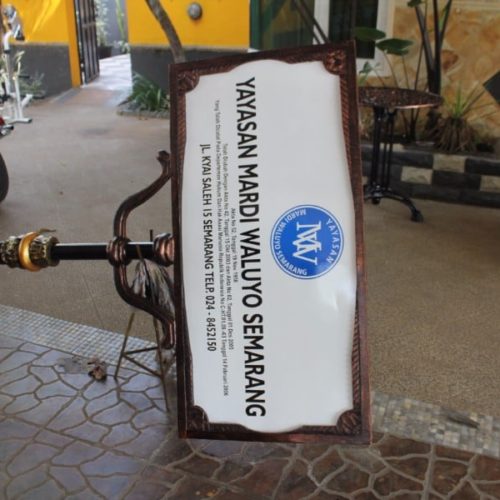 papan-nama-mardi-waluyo-1