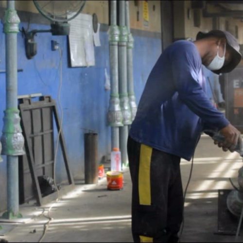 proyek-tiang-lampu-mandalika-2