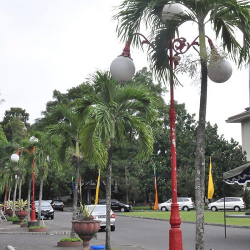tiang-lampu-UGM-6 tiang-lampu-UGM-6