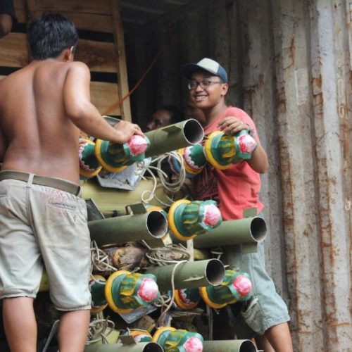 tiang-lampu-jalan-manado-5 tiang-lampu-jalan-manado-5