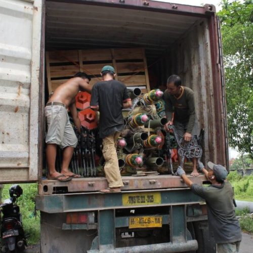 tiang-lampu-jalan-manado-7 tiang-lampu-jalan-manado-7