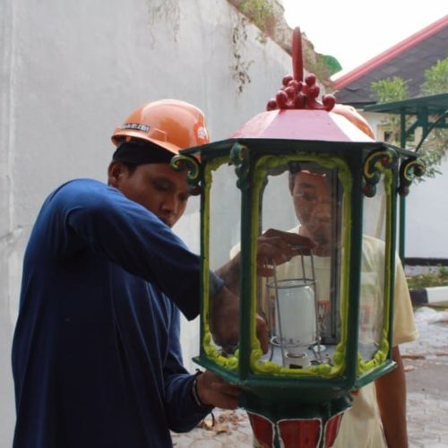 tiang-lampu-kantor-gubernur-jogja-20