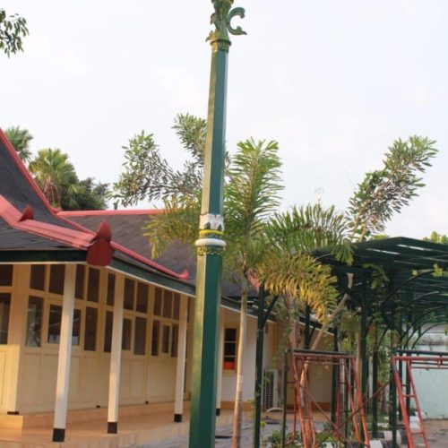 tiang-lampu-kantor-gubernur-jogja-22