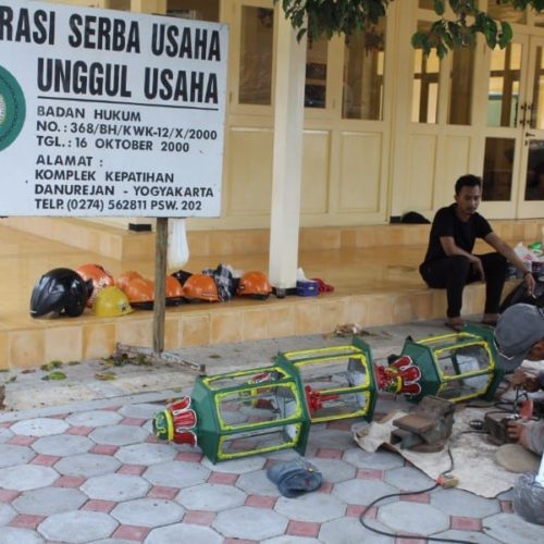 tiang-lampu-kantor-gubernur-jogja-9