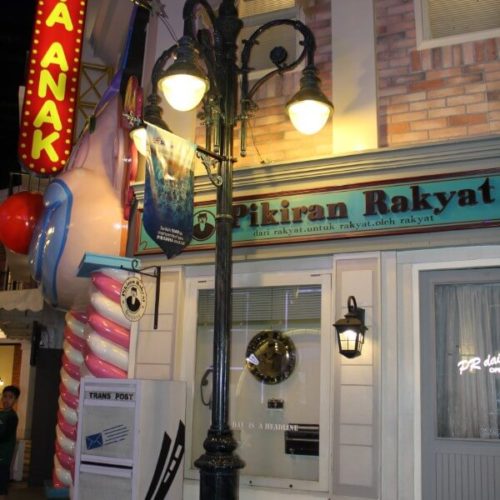 tiang-lampu-trans-studio-bandung-1