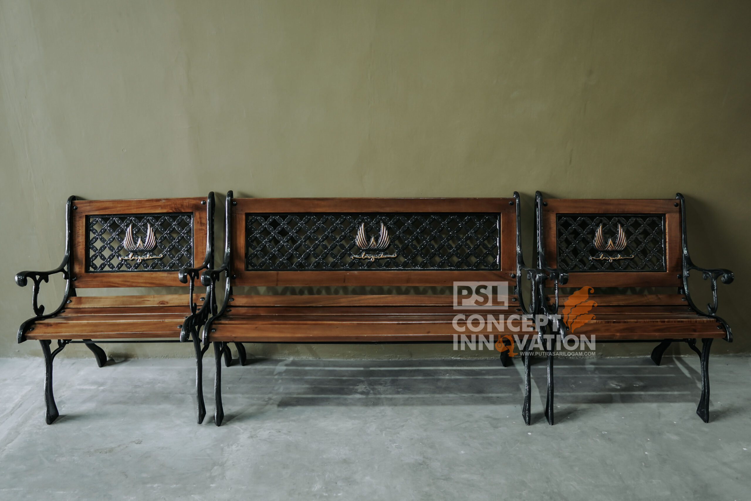 kursi gudang lampuku