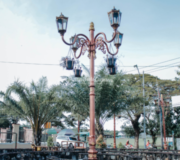 Tiang Lampu Unik Untuk Cawas