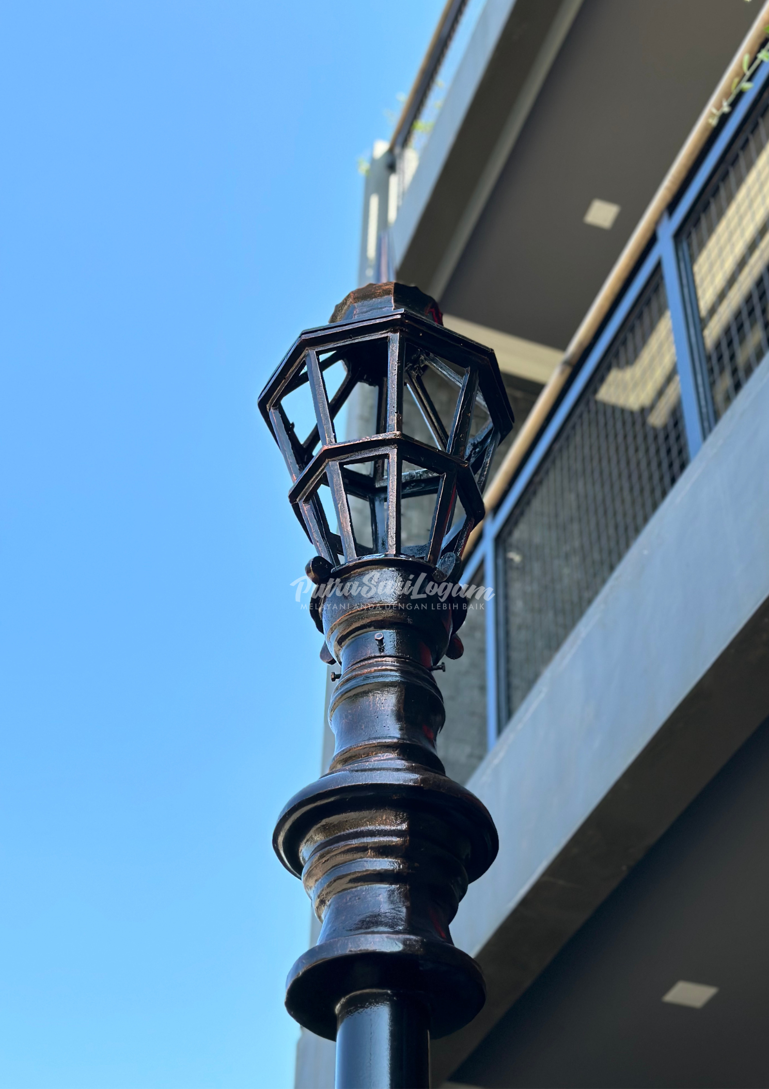 Desain Tiang Lampu Taman Inovarif