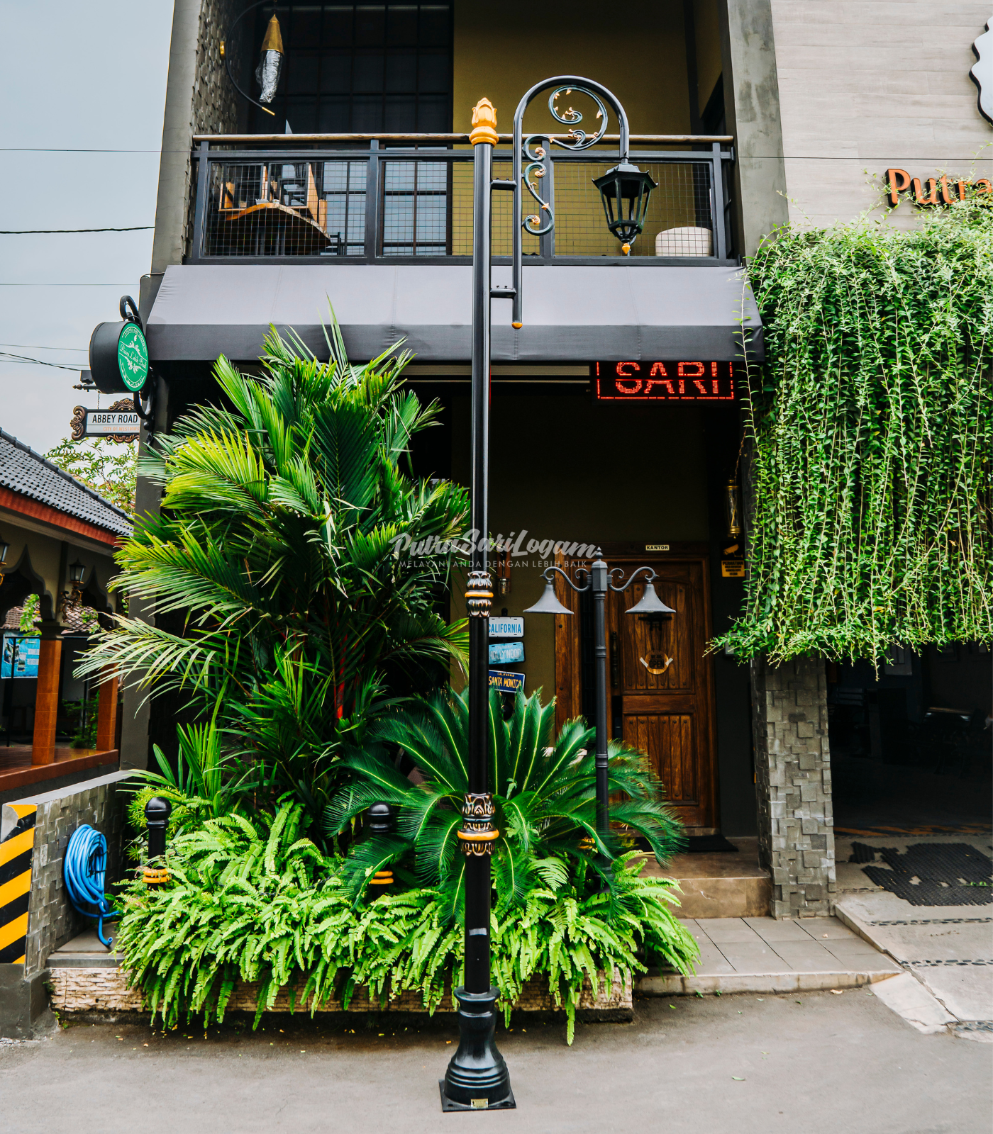 Tiang Lampu Single Arms Untuk Kalimantan Tengah