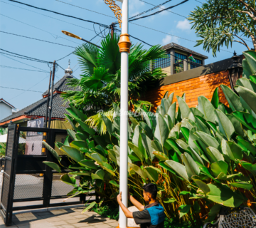 Tiang Lampu New Custom Dengan Ornament Kapal Diatasnya