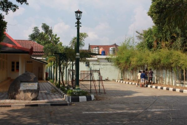 proyek tiang lampu cor antik kantor gubernur yogyakarta