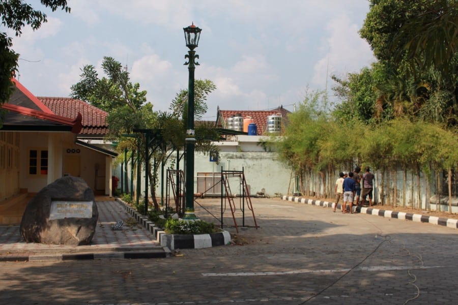 proyek tiang lampu cor antik kantor gubernur yogyakarta